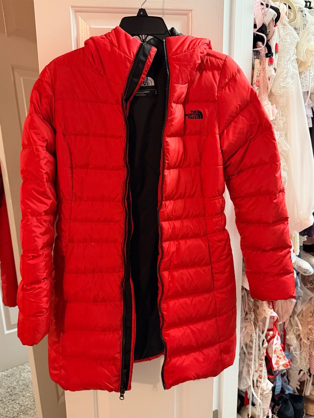 The North Face Women's Red Quilted Packable Puffer Coat